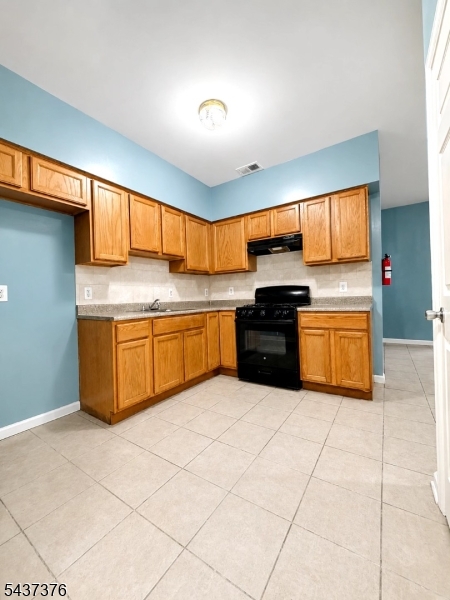 44 Astor St 3 Property Photo 6