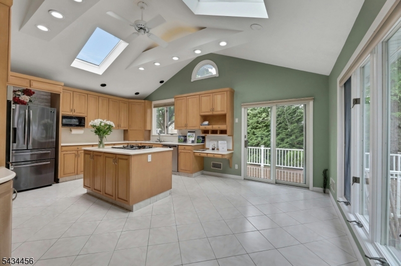 45 Kershner Pl Property Photo 1