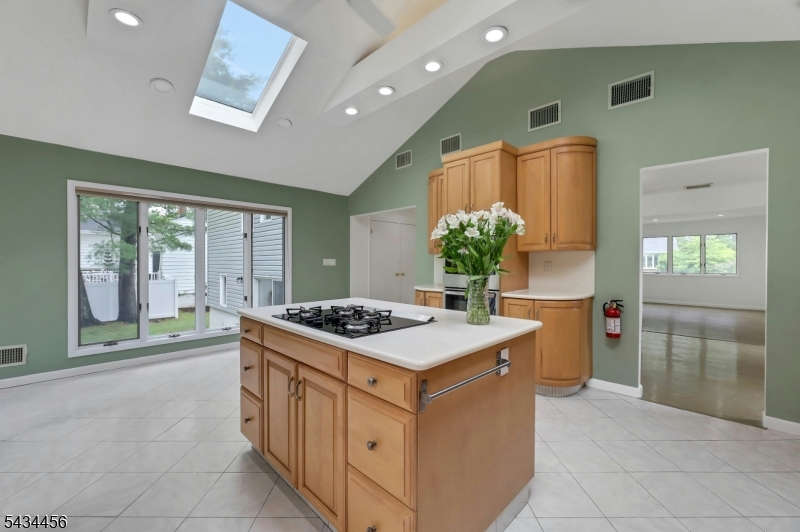 45 Kershner Pl Property Photo 6