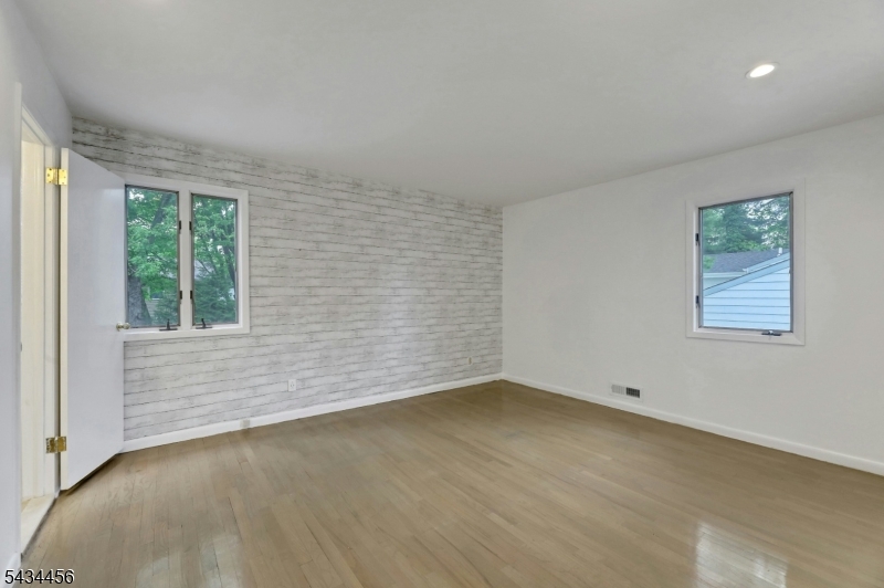 45 Kershner Pl Property Photo 15