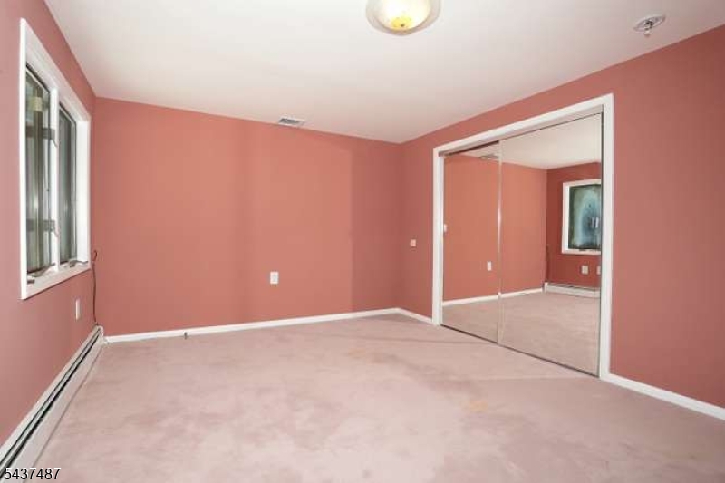 96 Wilson Ave Property Photo 31