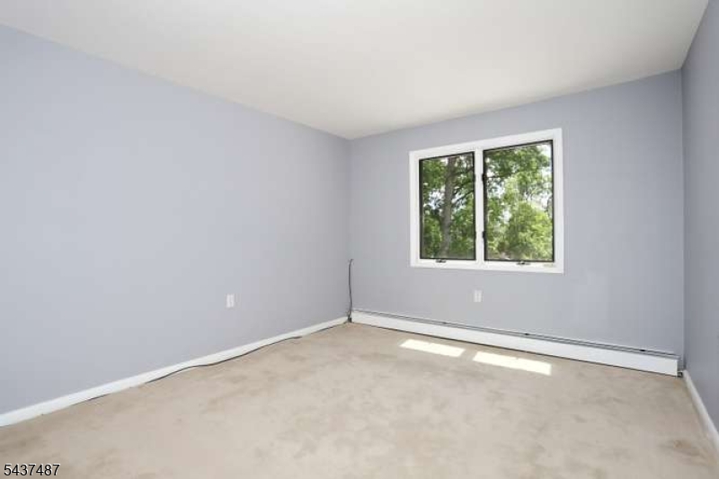 96 Wilson Ave Property Photo 32