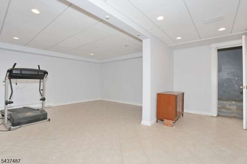 96 Wilson Ave Property Photo 39