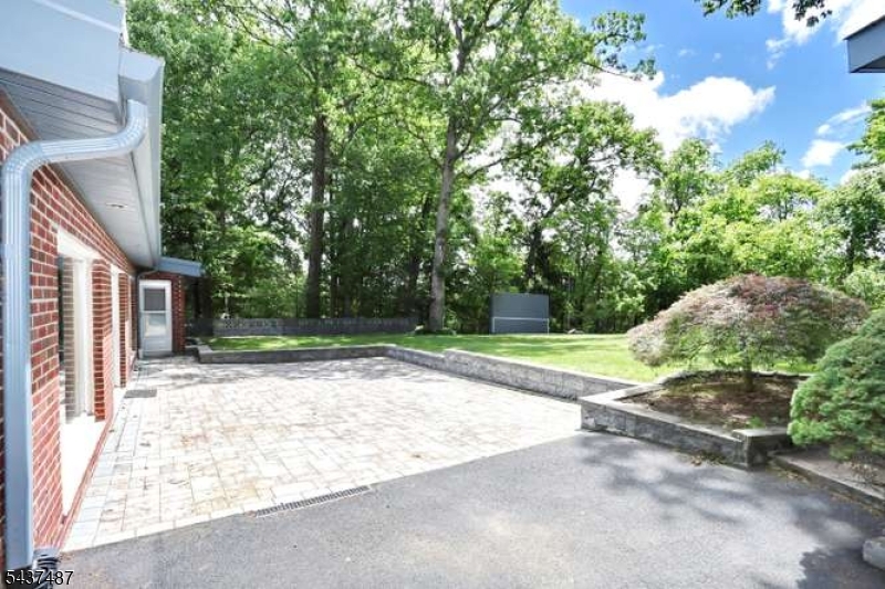 96 Wilson Ave Property Photo 46