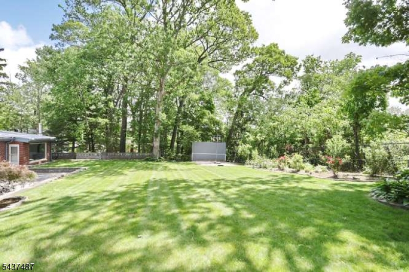 96 Wilson Ave Property Photo 48