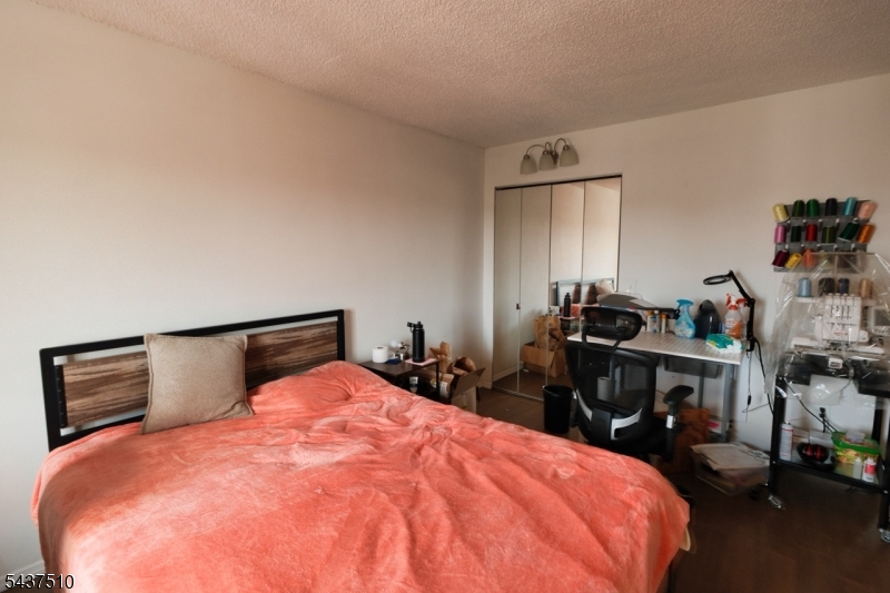 10 N Wood Ave 519 Property Photo 13
