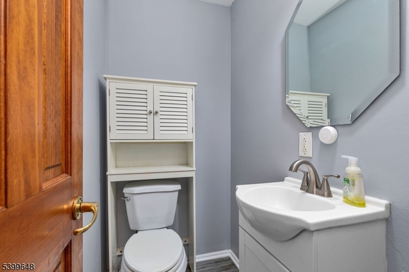 512 Township Line Rd Property Photo 6