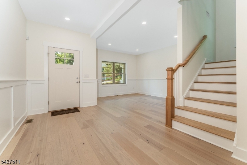 8 Church Street Property Photo 12