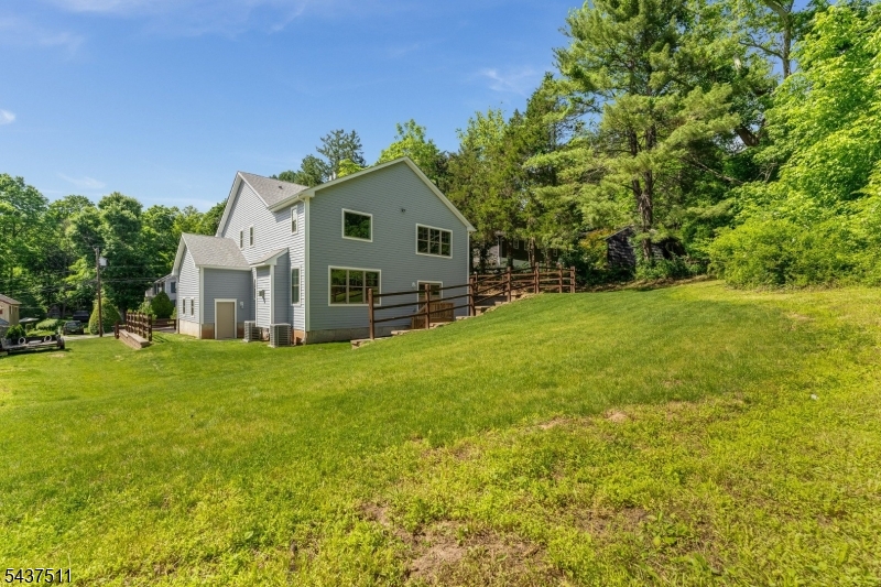 8 Church Street Property Photo 15