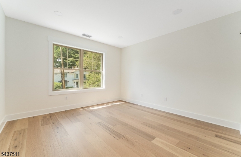 8 Church Street Property Photo 39