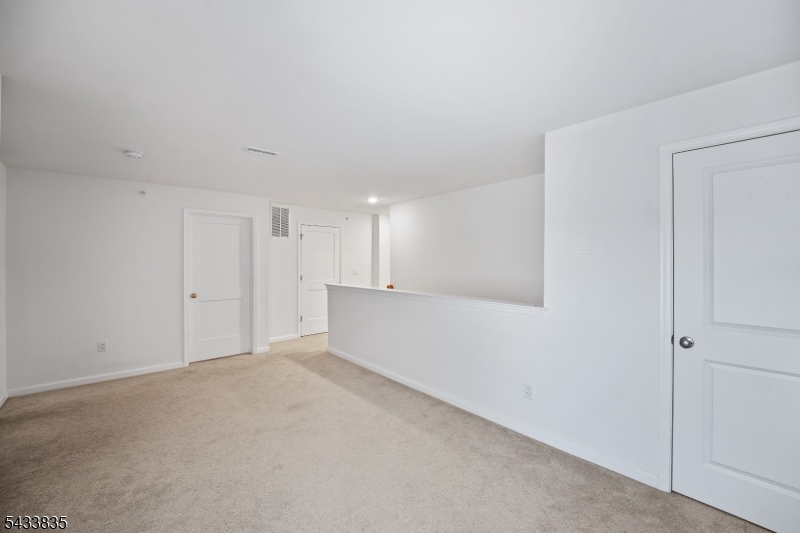215 Park Ln Property Photo 15