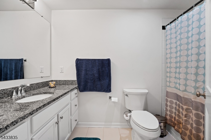 215 Park Ln Property Photo 19