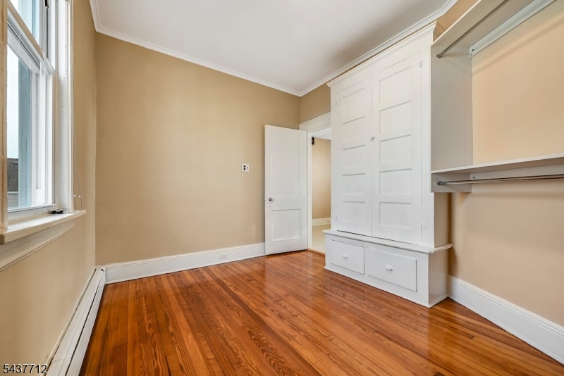 74 Plauderville Ave 3 Property Photo 6