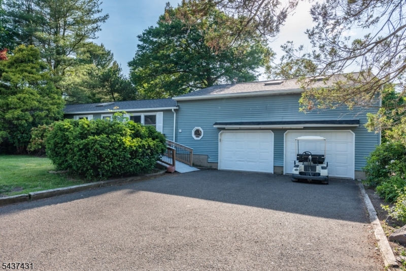 20 Wanaque Rd Property Photo 4