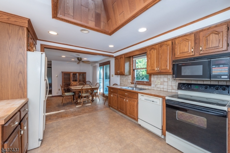 20 Wanaque Rd Property Photo 9