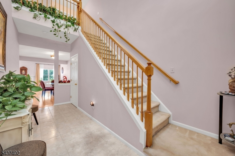 286 Summerhill Dr Property Photo 2