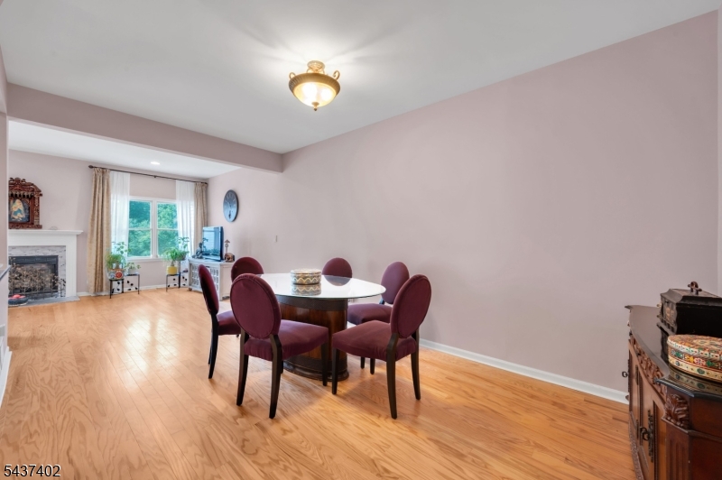 286 Summerhill Dr Property Photo 3