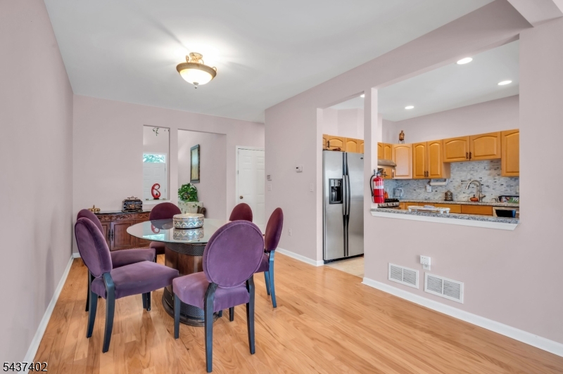 286 Summerhill Dr Property Photo 4
