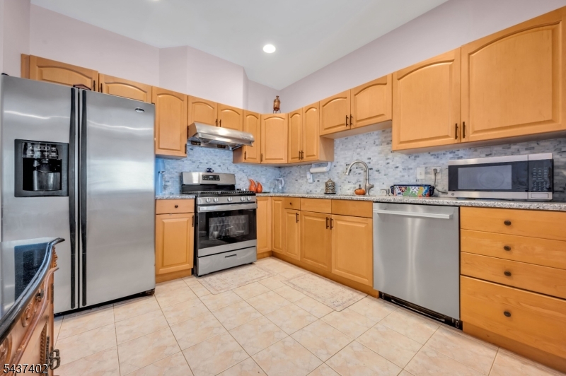286 Summerhill Dr Property Photo 8