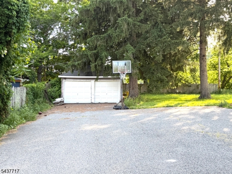 28 Diller Ave Property Photo 14