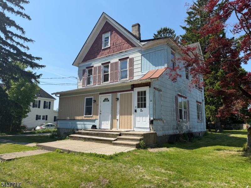 28 Diller Ave Property Photo 16