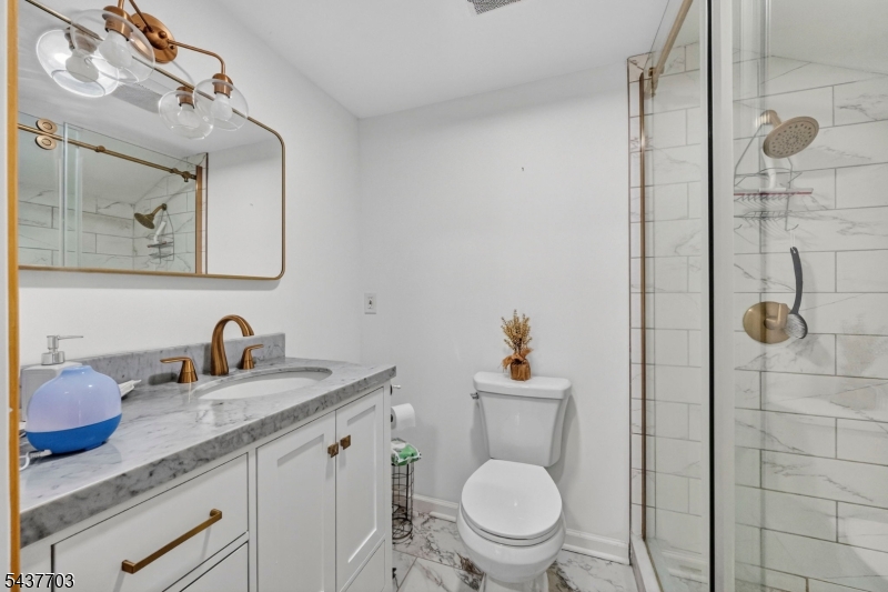31 Monmouth Rd Property Photo 12
