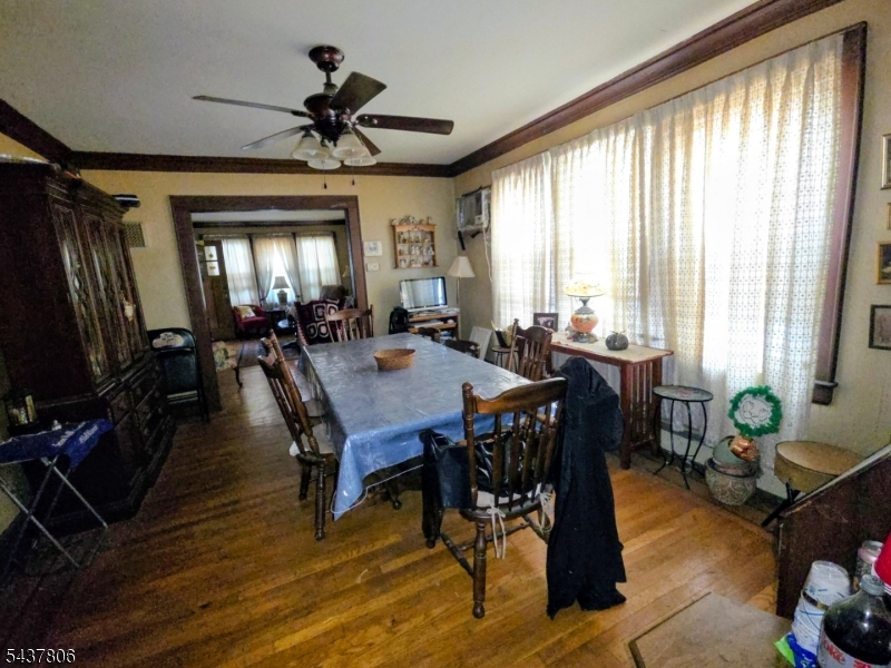 2218 Berwyn St Property Photo 7