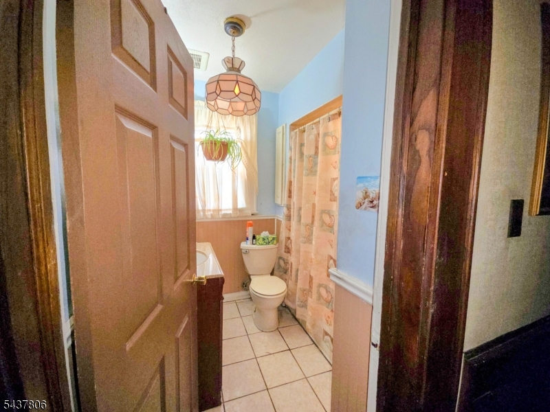2218 Berwyn St Property Photo 11