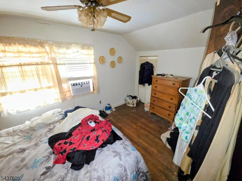 2218 Berwyn St Property Photo 16