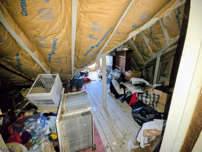 2218 Berwyn St Property Photo 20