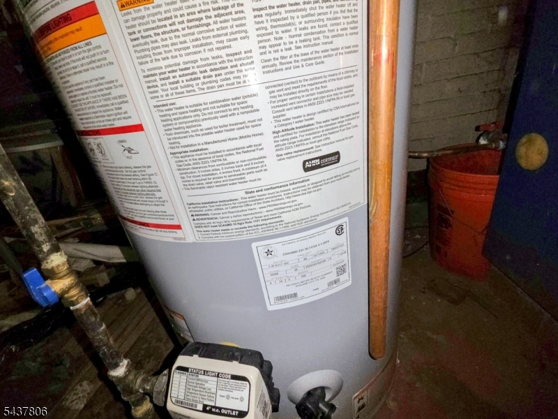 2218 Berwyn St Property Photo 24