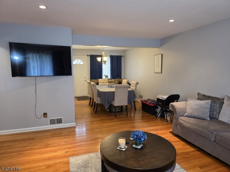 1578 Broad St Property Photo 8