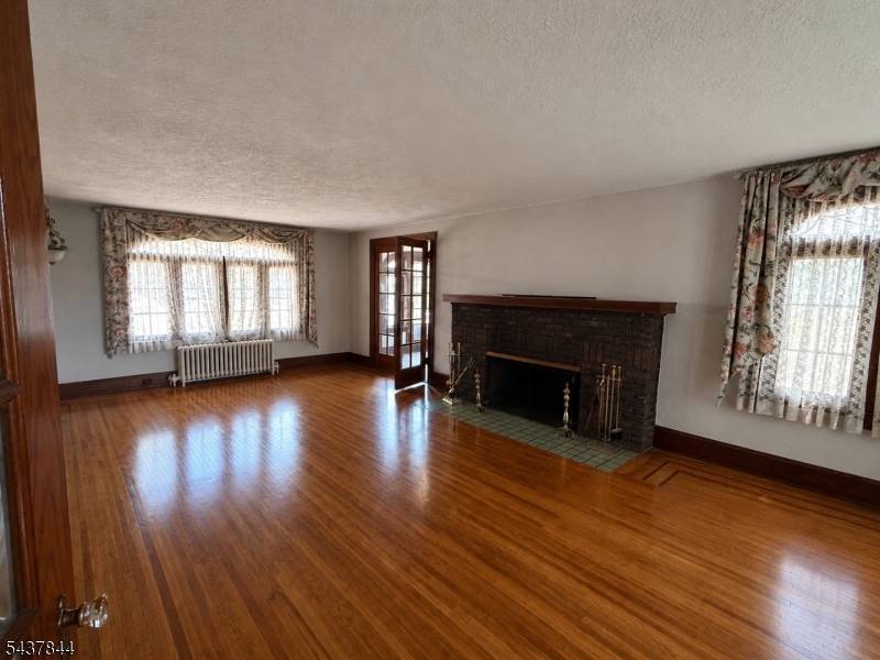 38 Alexander Ave Property Photo 6