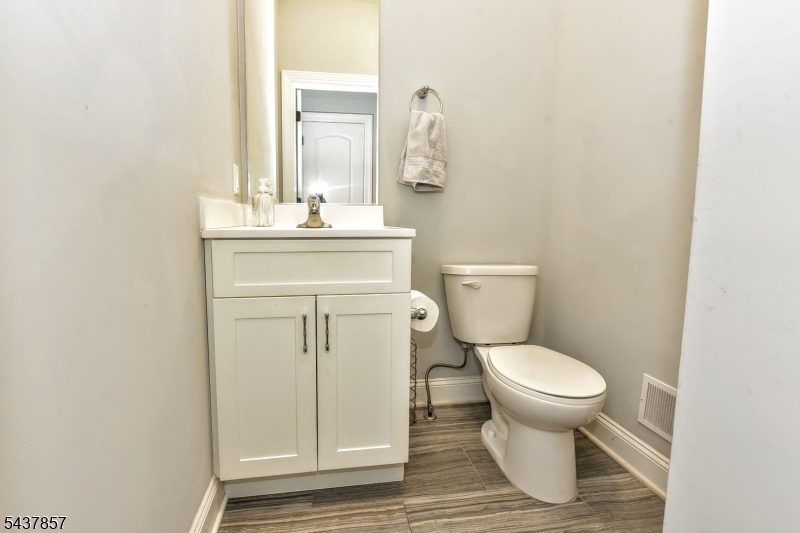 451 Springfield Ave 111 Property Photo 15