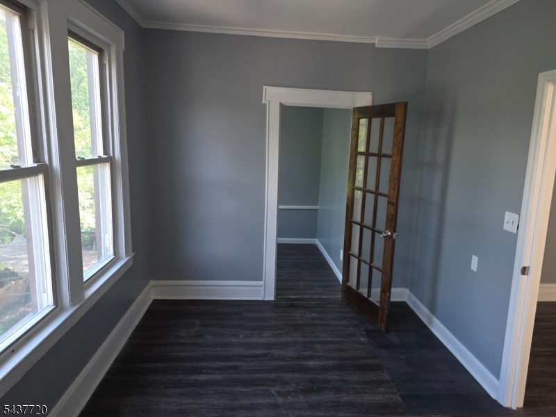 151 S Munn Ave 2 Property Photo 5