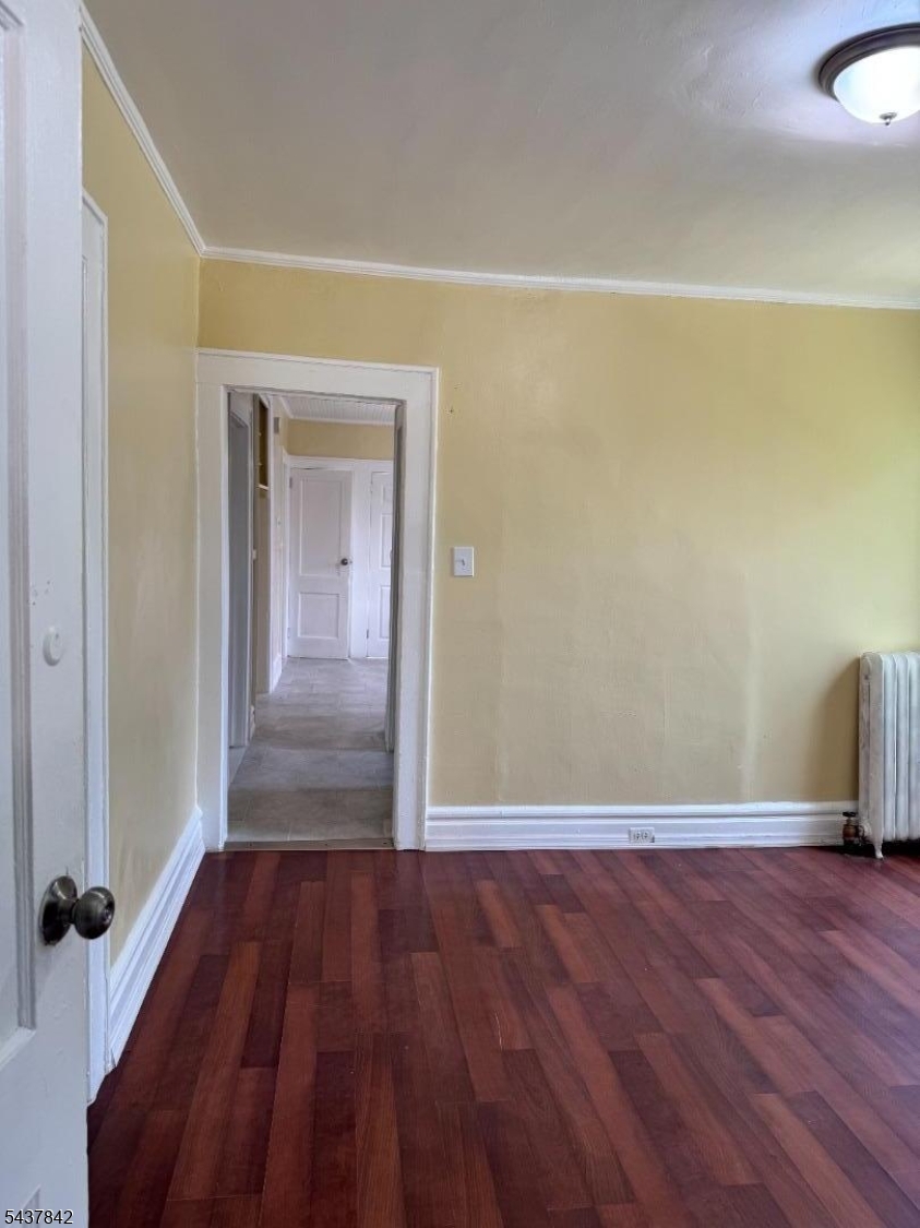 179 Laurel Ave Property Photo 2
