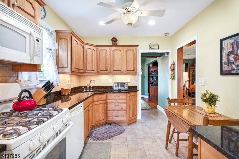 3 Buchman St Property Photo 14