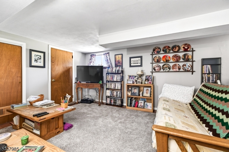 3 Buchman St Property Photo 16