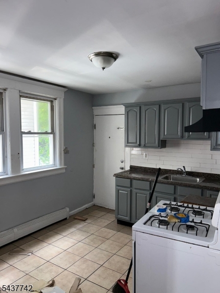 58 Cypress St Property Photo 6