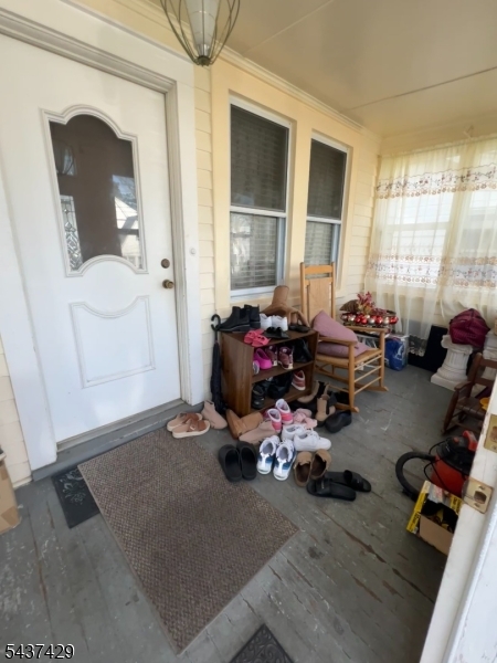 2142 Stecher Ave Property Photo 3