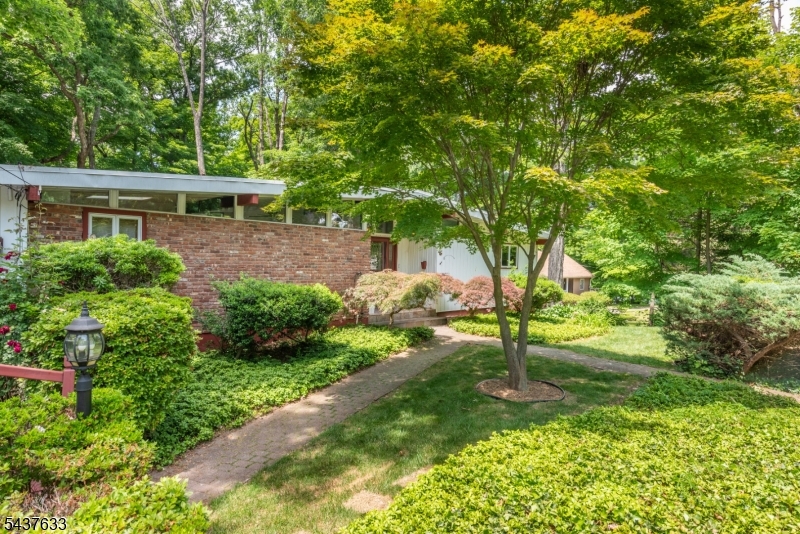 6 Mohawk Trl Property Photo 2