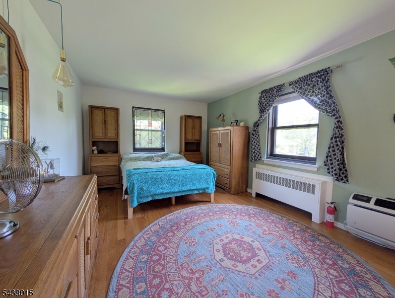 9 West Ct 2b Property Photo 10