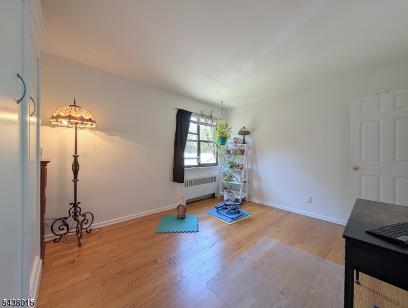 9 West Ct 2b Property Photo 15