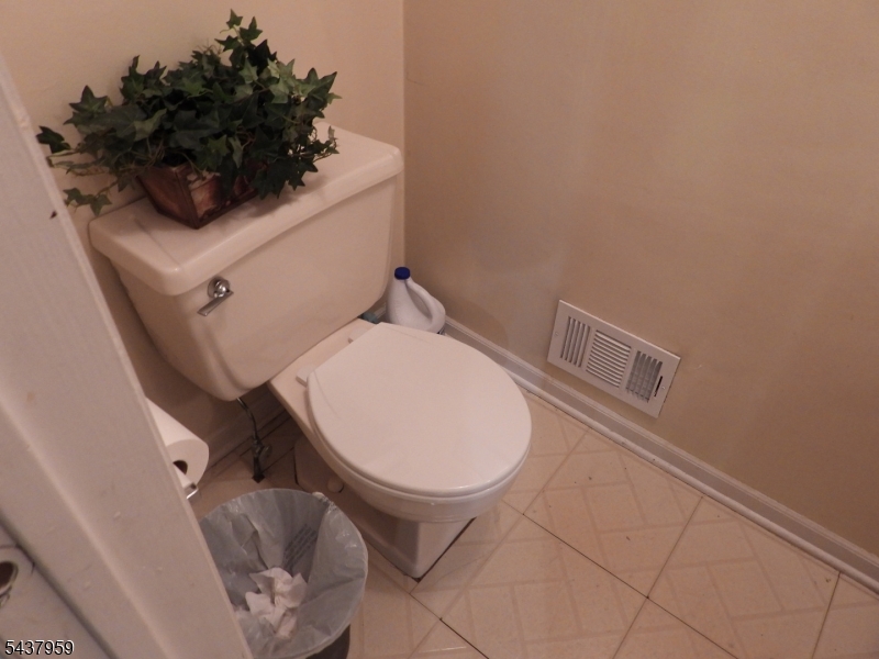 41 Riverbend Dr Property Photo 8