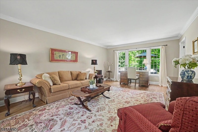 52 Hampton Rd Property Photo 8