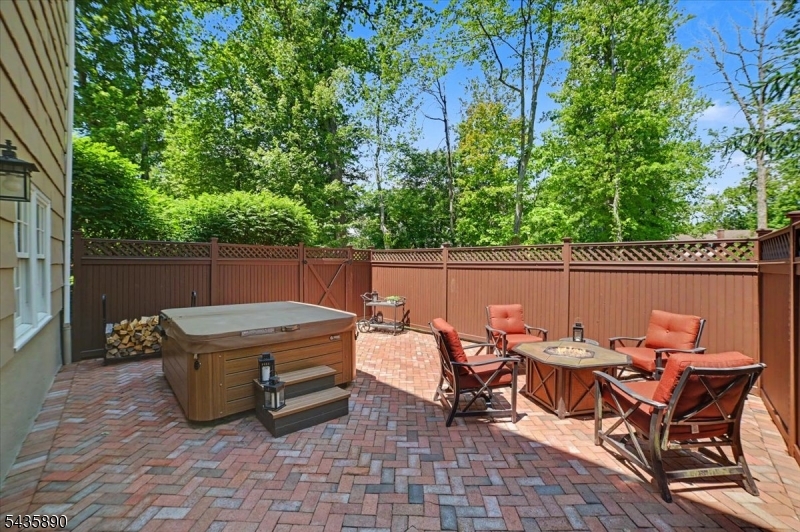 52 Hampton Rd Property Photo 32