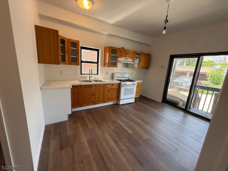 88 Garrison St 1 Property Photo 1