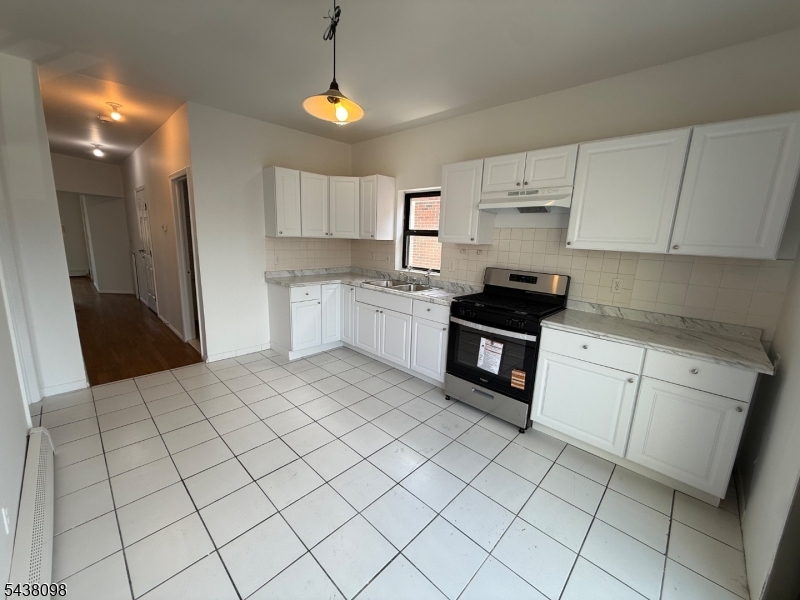 88 Garrison St 2 Property Photo 1