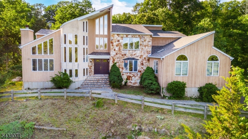 25 Wood Chase Ln