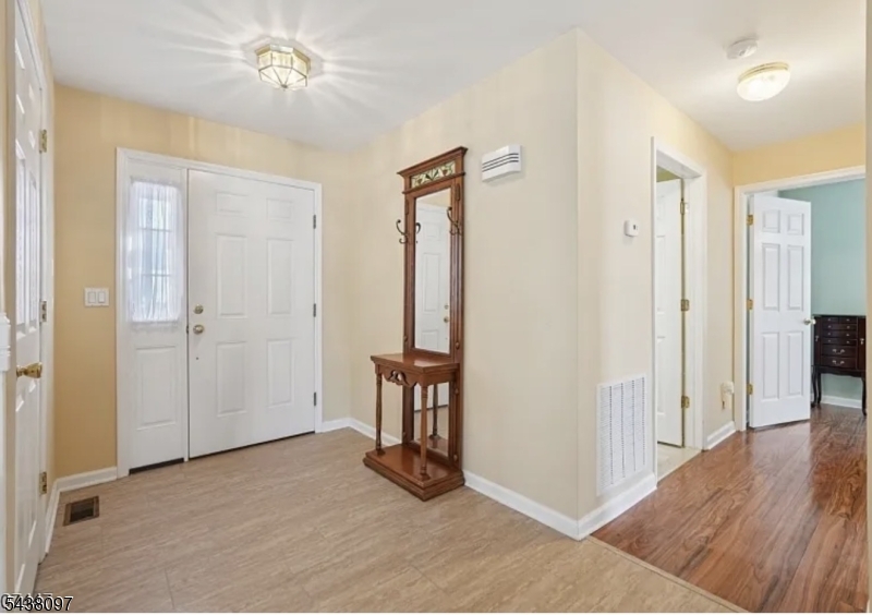 2 Caleb Ct Property Photo 3